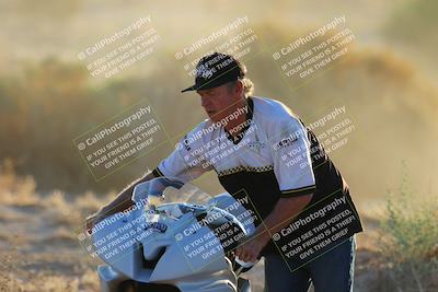 media/Oct-06-2024-Race Pace (Sun) [[d7d39ec7ad]]/1-Turn 10 (730am)/